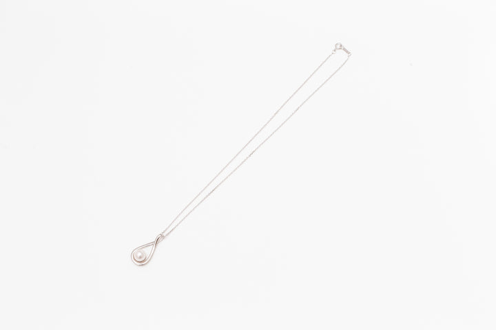 Akoya pearl drop-shaped design pendant YUKIKO HANAI