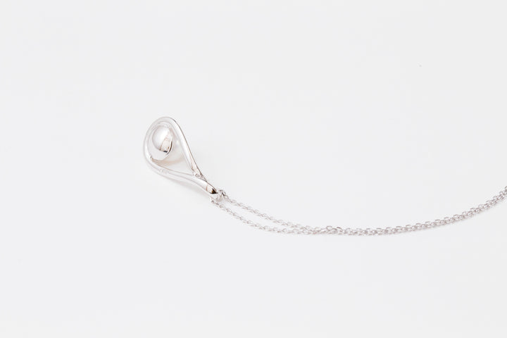 Akoya pearl drop-shaped design pendant YUKIKO HANAI
