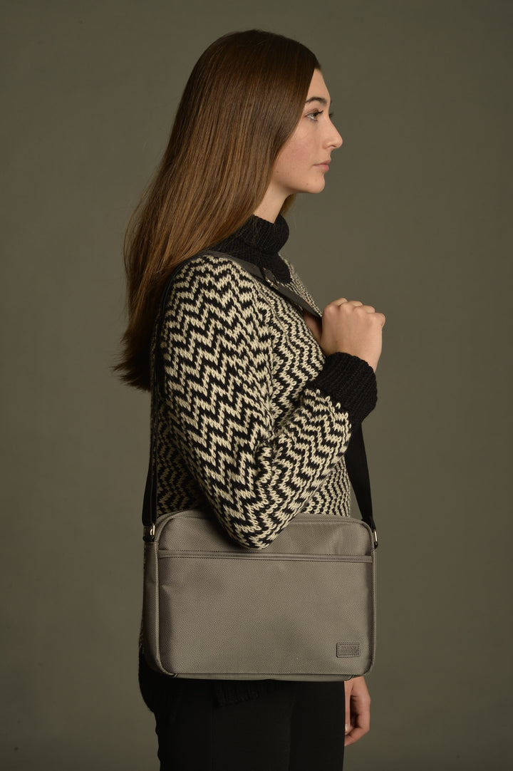 ショルダーバッグ FRANCO FERRARO(フランコフェラーロ)