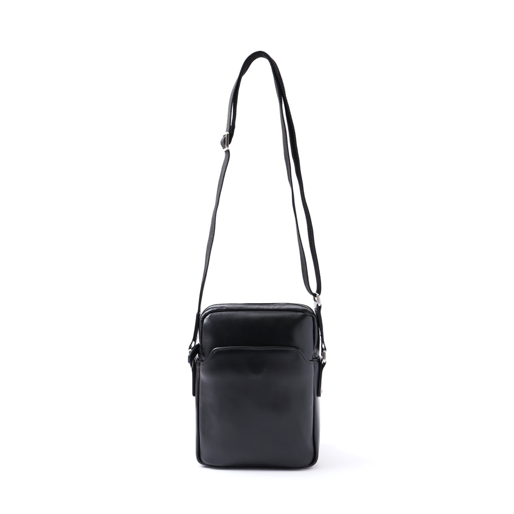 ❣️シェビー❣️【定価:24200】イタリアンレザー 半月型ショルダーバッグ イタリアンレザー】半月型ショルダーバッグ | バッグ,ショルダー